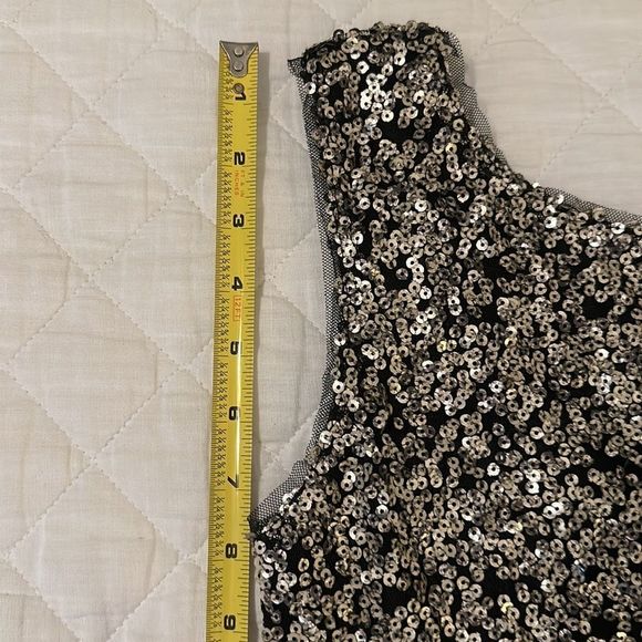 NWOT THML Scoop Back Lined Sequin Shift Dress Size M - Picture 8 of 16